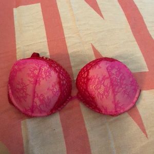 Victoria’s Secret Bombshell bra